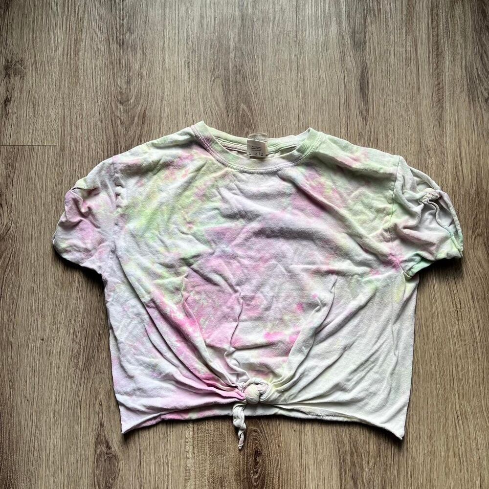 Gildan Women's Multi-coloured tie-dye with tied front crop top size Large